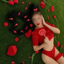 Hello Kitty transz szexpartner 20 éves