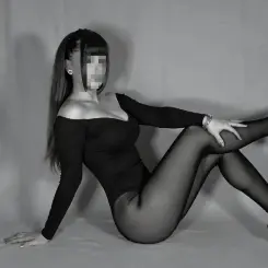 Lívia transz szexpartner 27 éves